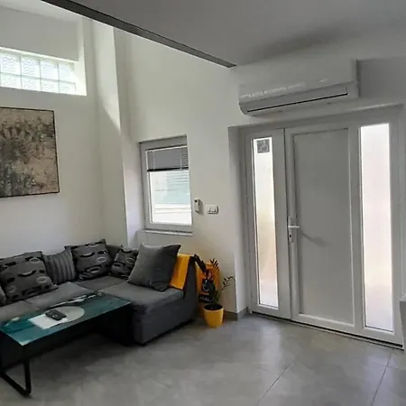 Mare Apartment