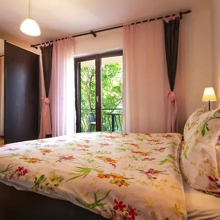 Apartment Mare Pula