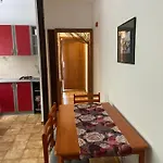 马雷公寓酒店