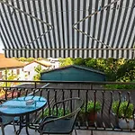 马雷公寓酒店 *